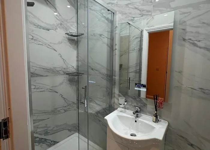 Deluxe Georgian 1 Private Gæstehus